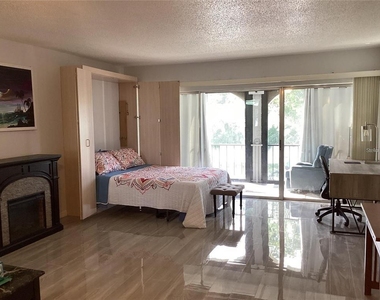 7701 Starkey Road - Photo Thumbnail 10