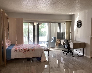 7701 Starkey Road - Photo Thumbnail 7