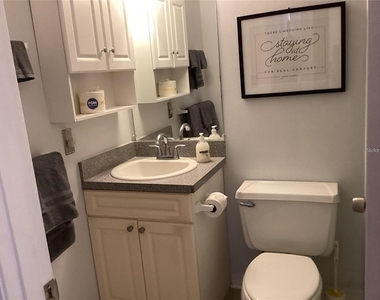 7701 Starkey Road - Photo Thumbnail 12