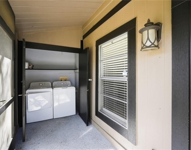 4022 Tumble Wood Trail - Photo Thumbnail 2