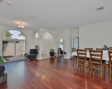 13016 Prestwick Drive - Photo Thumbnail 23
