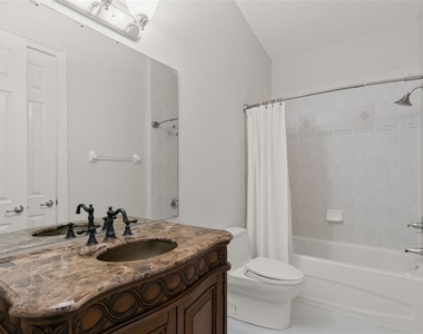 24 Mangrove Point - Photo Thumbnail 30