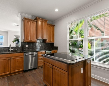 24 Mangrove Point - Photo Thumbnail 15