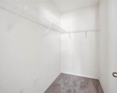 5217 Hillside Meadow Place - Photo Thumbnail 15