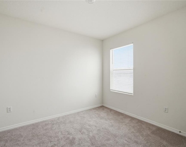 5217 Hillside Meadow Place - Photo Thumbnail 10