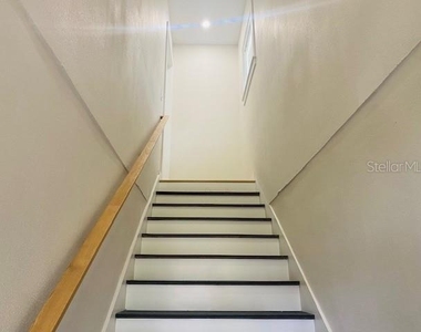 135 48th Avenue N - Photo Thumbnail 3
