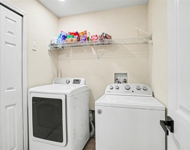 8105 River Mont Way - Photo Thumbnail 21