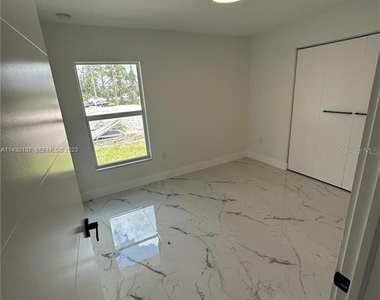 1125 Milwaukee Boulevard - Photo Thumbnail 9