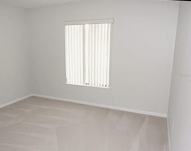 1344 Pine Ridge Circle E - Photo Thumbnail 5
