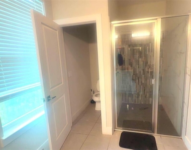 305 Elderberry Court - Photo Thumbnail 15