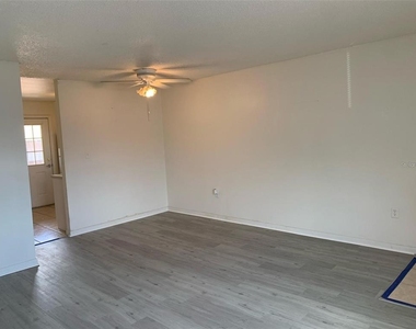 12403 Hibiscus Oak Place - Photo Thumbnail 4