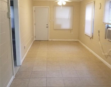 1809 Sw 3rd Street - Photo Thumbnail 1
