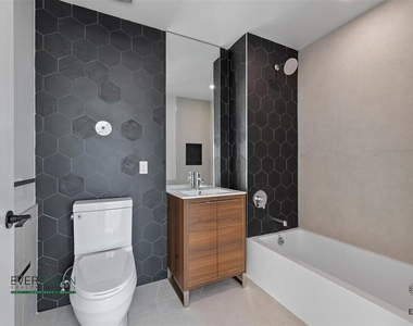 80 Linden Blvd - Photo Thumbnail 13