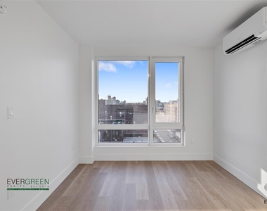 80 Linden Blvd - Photo Thumbnail 10