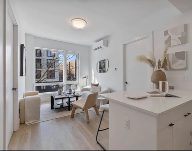 80 Linden Blvd - Photo Thumbnail 1