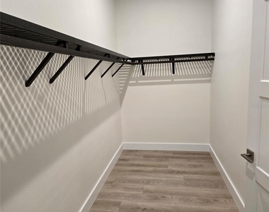 106 Lake Drive - Photo Thumbnail 12