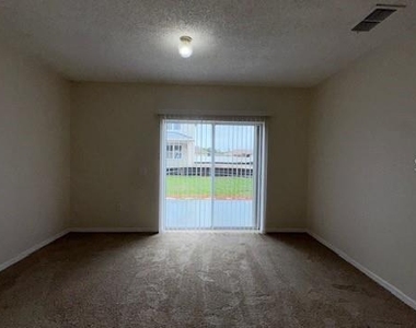939 Halifax Drive - Photo Thumbnail 14