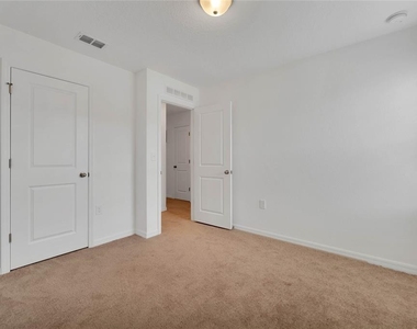 840 Grandin Street - Photo Thumbnail 15