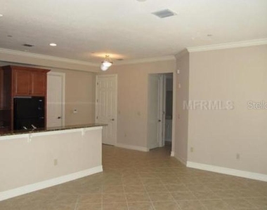 619 Front Street - Photo Thumbnail 3