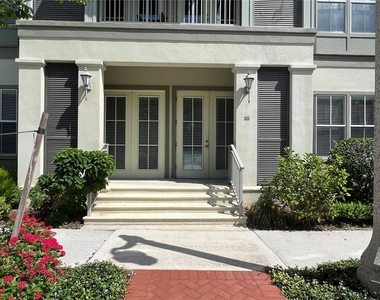 619 Front Street - Photo Thumbnail 10
