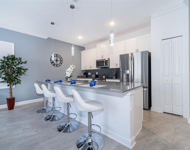 1164 Kingsbarn Street - Photo Thumbnail 12