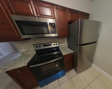210 N Lone Oak Drive - Photo Thumbnail 1