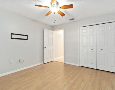 3528 Bay Ct - Photo Thumbnail 21