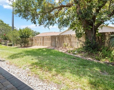 3528 Bay Ct - Photo Thumbnail 26