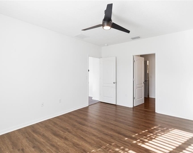 1803 Rain Lily Place - Photo Thumbnail 27