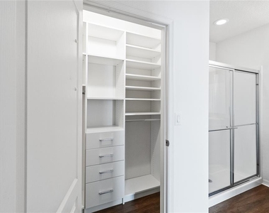 1803 Rain Lily Place - Photo Thumbnail 30
