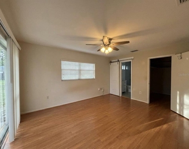 116 Holmes Place - Photo Thumbnail 14