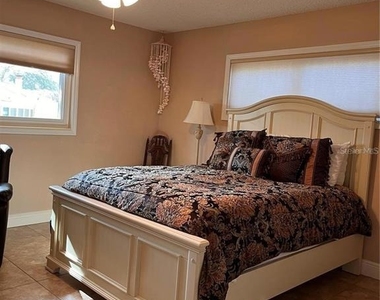 8757 Sw 97th Lane Road - Photo Thumbnail 12