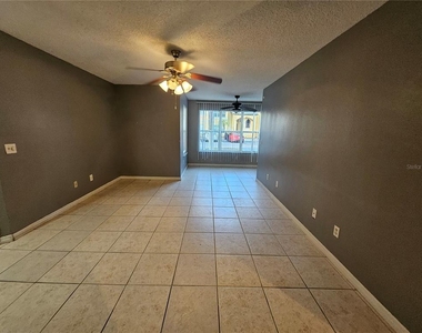 4518 Commander Drive - Photo Thumbnail 18