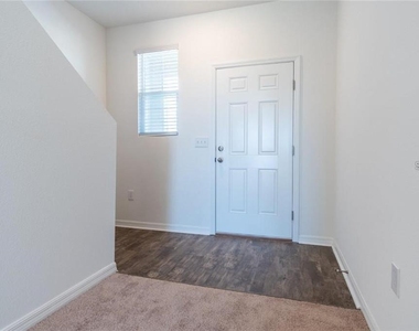 342 Madison Drive - Photo Thumbnail 7