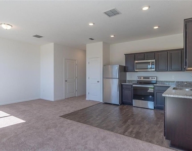 342 Madison Drive - Photo Thumbnail 2