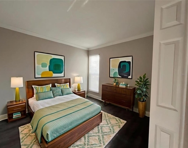 2536 Woodgate Boulevard - Photo Thumbnail 9
