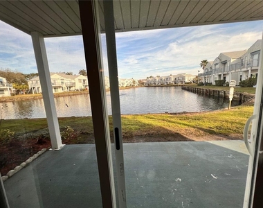 2536 Woodgate Boulevard - Photo Thumbnail 18