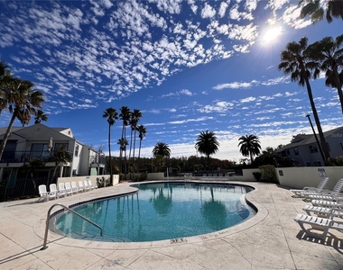 2536 Woodgate Boulevard - Photo Thumbnail 22