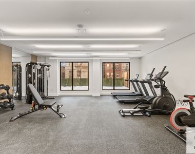 354 E28th Street - Photo Thumbnail 18