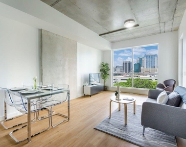 101-1 Lake Avenue - Photo Thumbnail 16