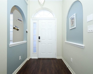 200 Patrice Hope Street - Photo Thumbnail 2