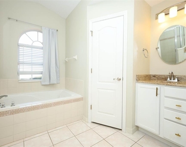 200 Patrice Hope Street - Photo Thumbnail 12