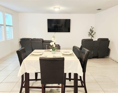5190 Minneola Lane - Photo Thumbnail 2