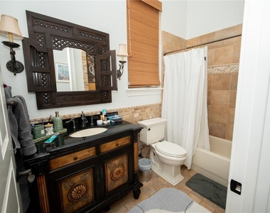 719 Eastlawn Drive - Photo Thumbnail 22