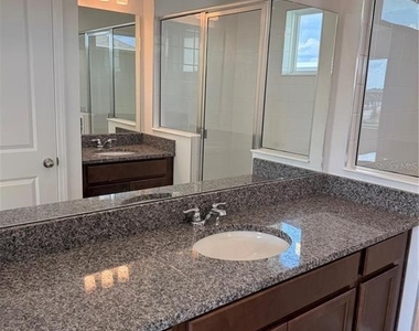 10374 Pearson Ave - Photo Thumbnail 16