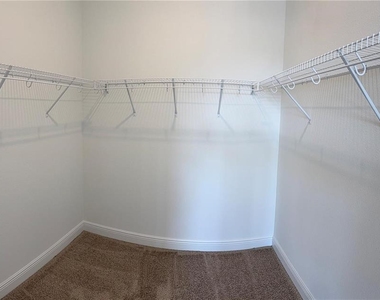 10374 Pearson Ave - Photo Thumbnail 14