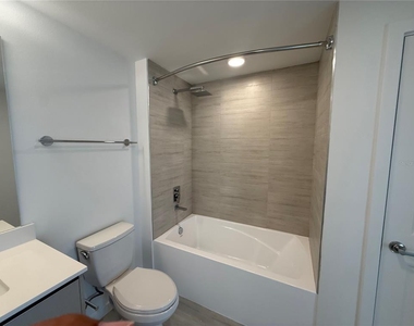 5579 Millenia Park Boulevard - Photo Thumbnail 10
