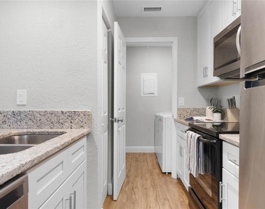 524 Sun Valley Village - Photo Thumbnail 12