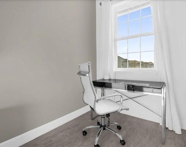 450 Captiva Drive - Photo Thumbnail 22