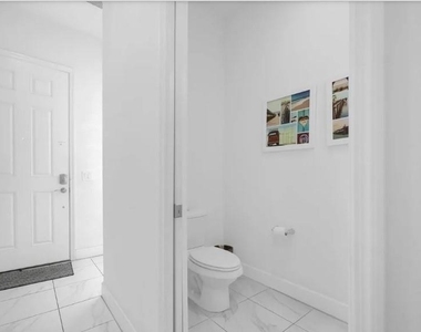 450 Captiva Drive - Photo Thumbnail 28
